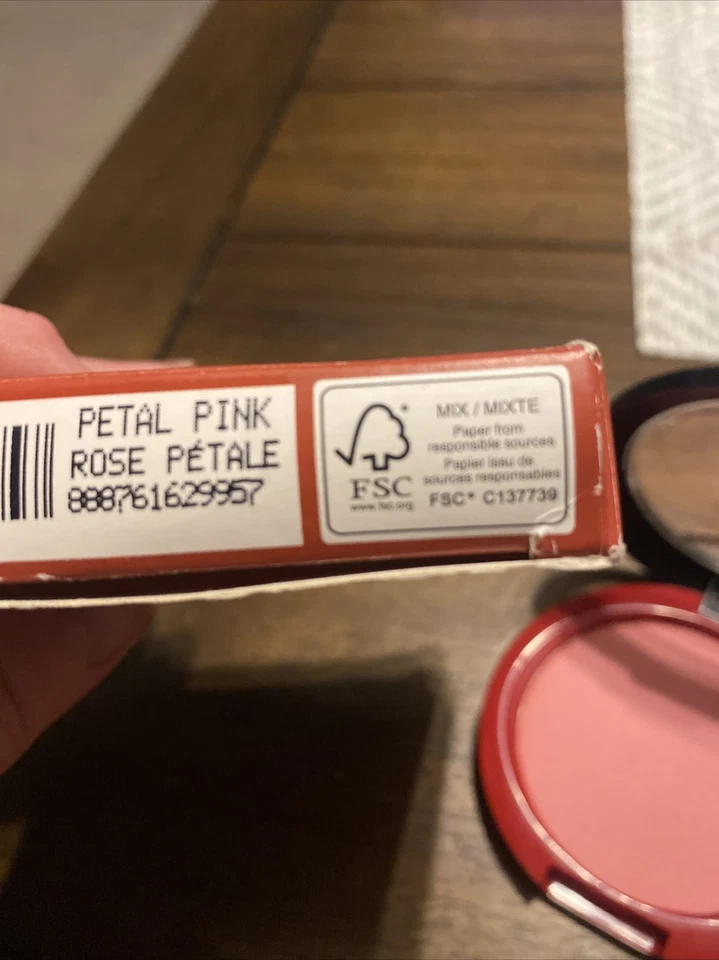 Fmg Glimmer Powder Blush - Select Petal Pink Rose Petale - Avon Makeup - Image 3 of 4