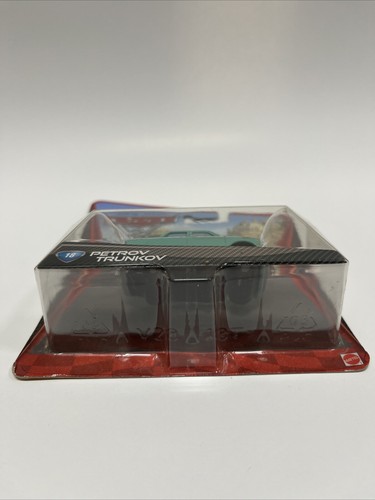 Disney Pixar Cars 2 2010 - Nr. 18 Petrov Trunkov neue versiegelte Karten Druckguss Autos - Bild 5 von 6