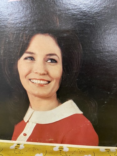Loretta Lynn Here's Loretta Lynn-Vintage 1968 Vinyl LP - Picture 3 of 12