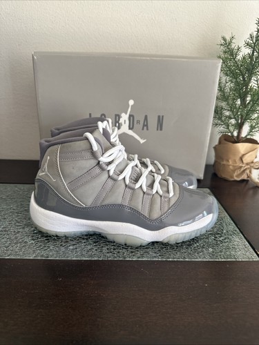 Jordan 11 High Top Cool Grey Sneakers - Size 4y - Picture 3 of 7