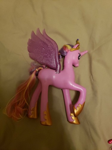 My Little Pony And FurReal Friends Unicorns With A 36 Sticker Pack - Picture 2 of 5