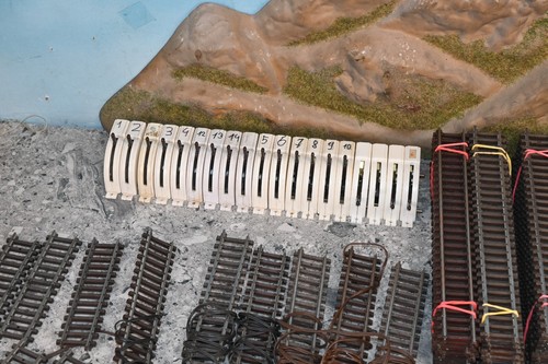 Kleinbahn H0 Gleismaterial Schienen Weichen Kreuzung Prellbock 230-tlg. (C677) - Bild 9 von 11