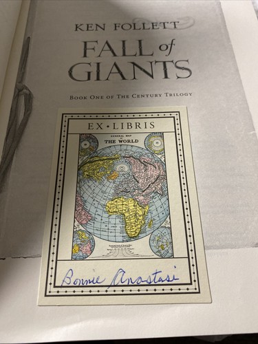 The Century Trilogy Ser.: Fall of Giants : Book One of the Century Trilogy - Picture 7 of 7