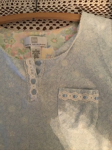 Karen Neuburger Nightgown M Sleepwear Sleep Shirt Short Sleeve Pale Blue White - Picture 3 of 4