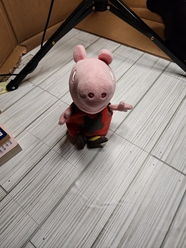 Peppa Pig Plush In Muddy Dress Stuffed Toy Fiesta 8 Inches - Picture 10 of 11