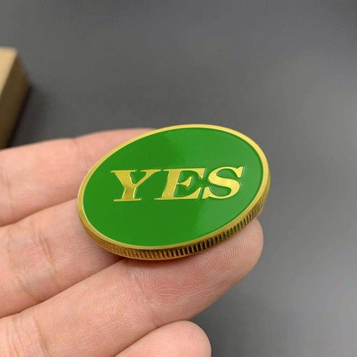 Monedas de toma de decisiones Sí o no Destino moneda abatible regalos para diversión y opciones rápidas - Imagen 4 de 11