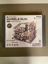 ROBOTIME Marble Night City