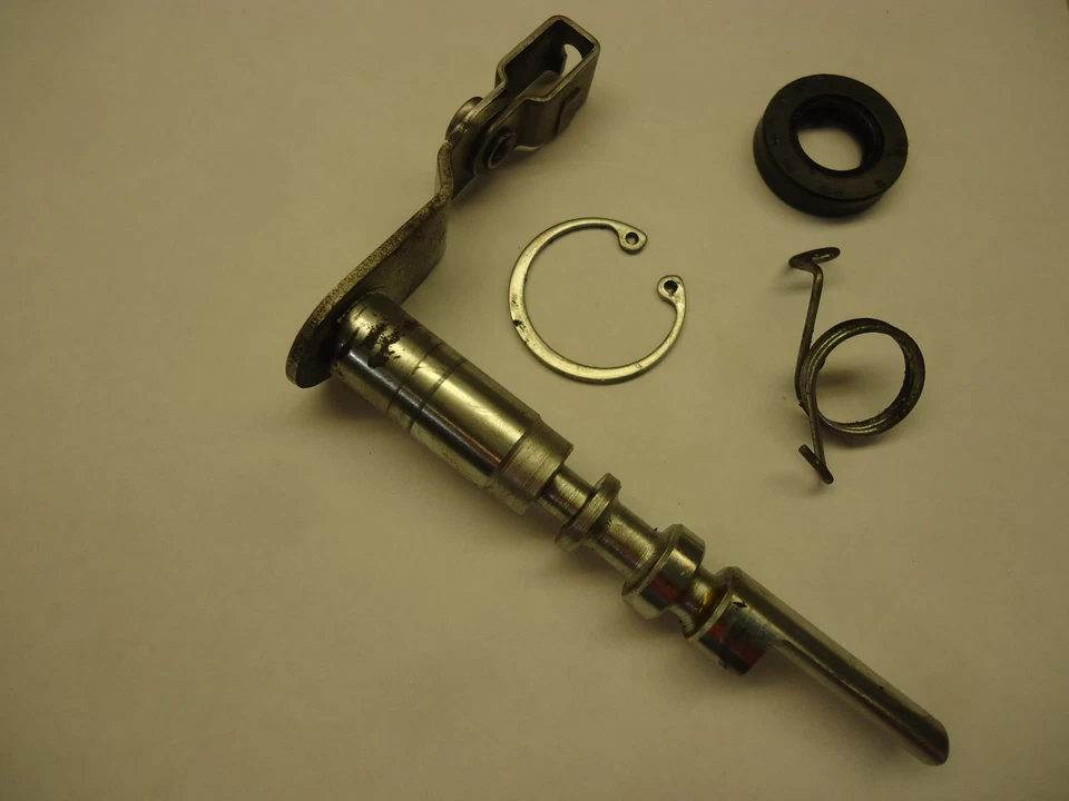 88-11 Yamaha V Star 250 BRAZO DE EMBRAGUE ACTUADOR PALANCA XV250 XV VSTAR VIRAGO OEM 66 Foto 2 de 4