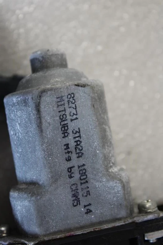 2018 NISSAN ALTIMA LEFT REAR DOOR WINDOW REGULATOR WITH MOTOR 827313TA2A - Image 4 of 4