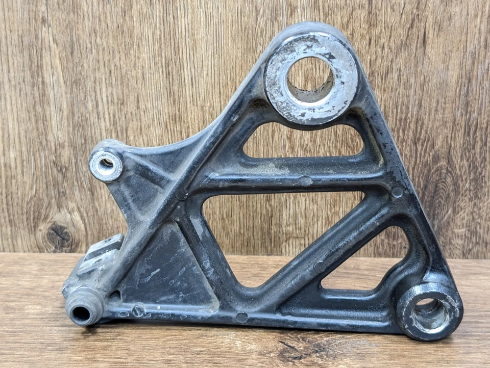 Soporte de pinza de freno trasero Honda Goldwing GL1500 1988-1989 OEM Foto 2 de 4