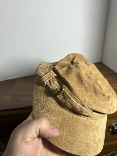 Sonoma Womens Tan Brown Suede Leather Newsboy Hat Cap Buckle Accent Y2K VTG - Picture 4 of 7