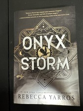 Onyx Storm (Wing and Claw Collection) by Rebecca Yarros: New