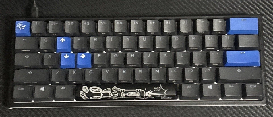 Ducky One 2 Mini Blanco y Negro Con Interruptores CherryMXBrown, Edición Año De Rata Foto 3 de 3