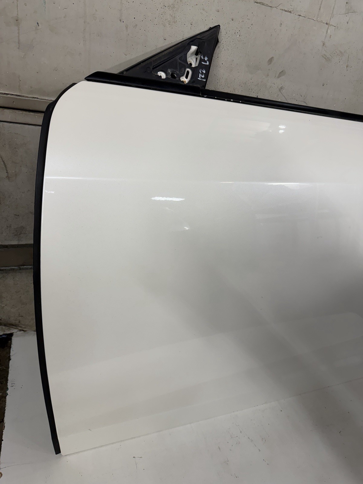 2014 - 2024 MASERATI GHIBLI FRONT LEFT DRIVER SIDE DOOR SHELL OEM WHITE 