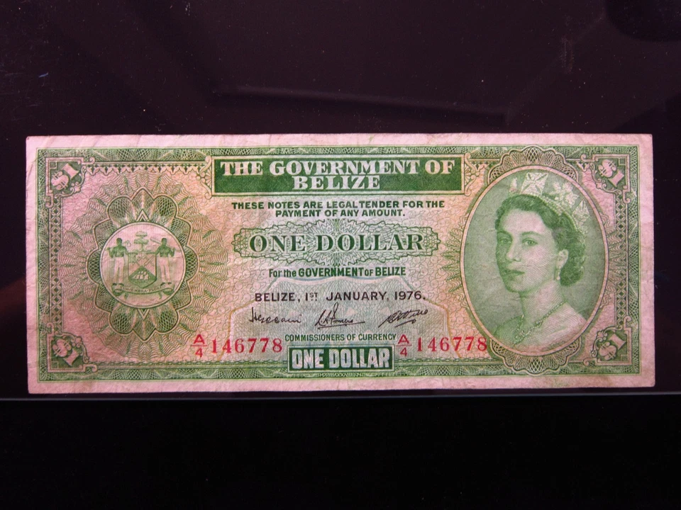 Belize $1 Dollar 1976 Prefix A/4 P33 i6778 Government Elizabeth II Bank Money - Image 2 of 3