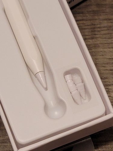IPenbox Magnetic Charging iPad Pen - Picture 3 of 5