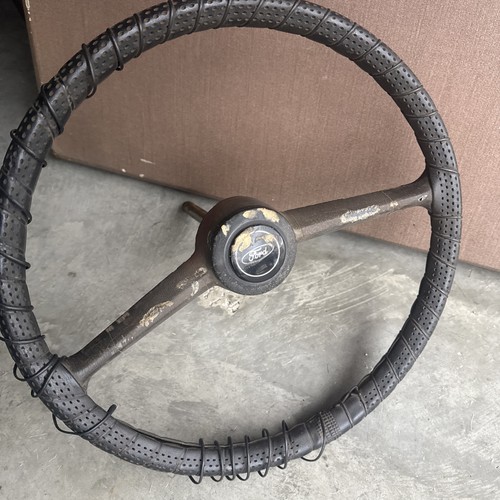 ¿Antiguo/de colección? Volante Ford con botón de bocina - Imagen 2 de 10