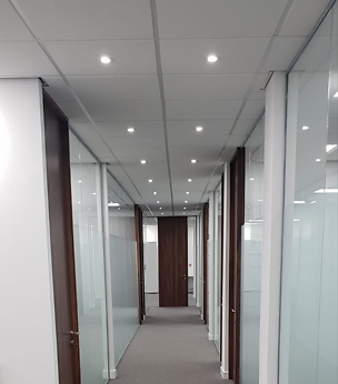 White Vinyl Face Suspended Ceiling Tile 595 x 595 Wipeable Hygienic 10 in a pack - Picture 7 of 9