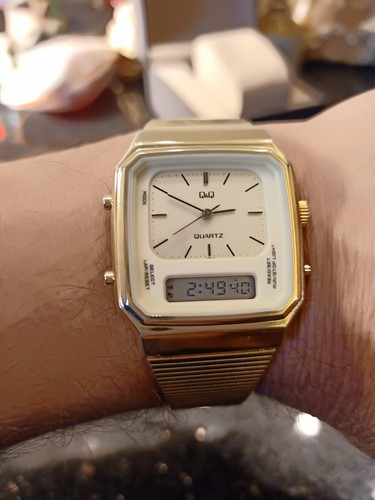 1980s Rare Golden Peel Digital And Analogue Q&Q Japanese Men's Watch NEVER USED - Picture 7 of 24
