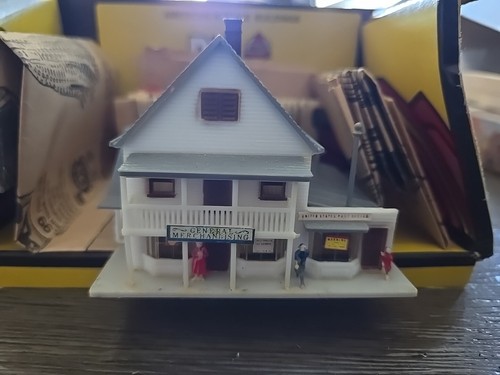 Vintage Rare AHM American Style N Gauge General Store Model Railroad 4807 - Picture 2 of 9