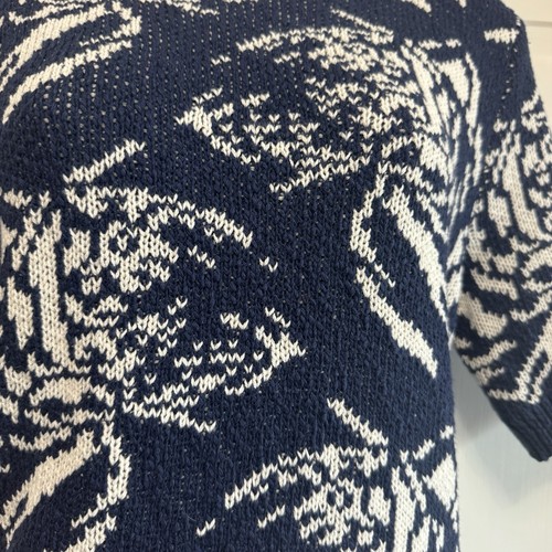 Suéter Maeve Anthropologie M Divendra Azul Floral Manga Corta 4 Botones Hombro - Imagen 5 de 11