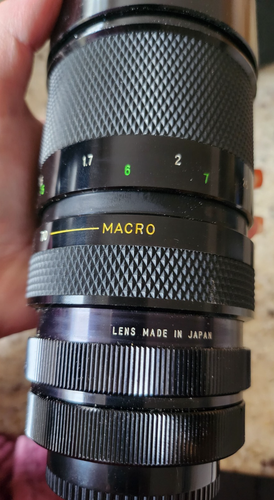 SOLIGOR f3.5 70-210mm ZOOM+MACRO MC LENS & REAR CAP , CANON C/FD MOUNT, & case - Picture 2 of 14