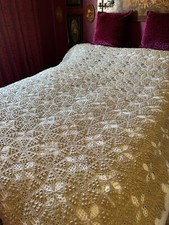 original 1940s delicate hand crocheted bedspread. cream.80?x64?. Collectable