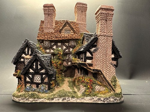 Vintage 1983 David Winters Cottages Hertford Court