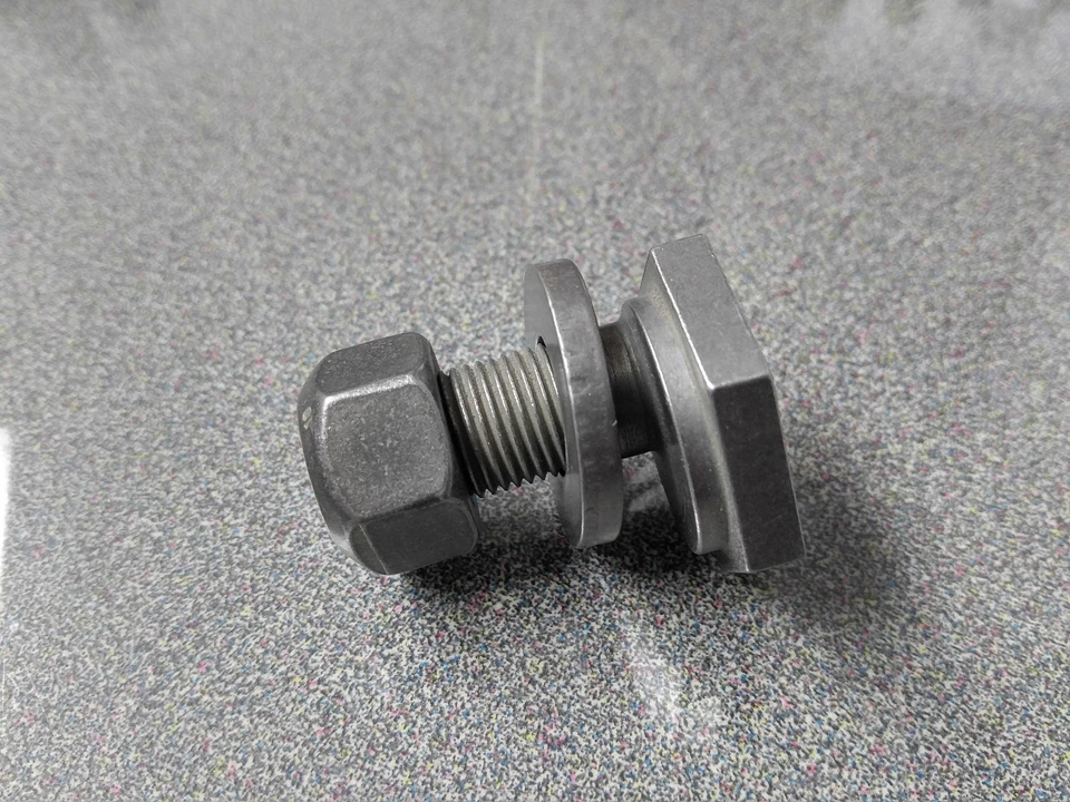 NICE ORIGINAL GENUINE PORSCHE 911 930 924 944 968 REAR SUSPENSION ECCENTRIC BOLT - Image 2 of 4