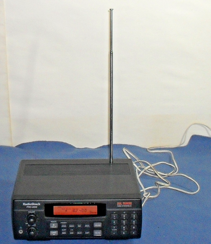 Radio Shack Pro-2052 dual trunking scanner tested & working