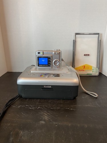 Kodak EasyShare C330, 1 Printer Photo Paper Tray & Cords Camera Bundle Works