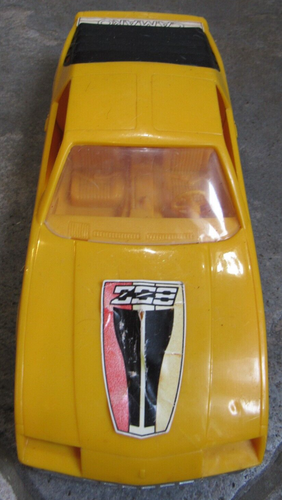 Vintage 1980's Yellow Chevy Camaro Z28 Car PROCESSED PLASTIC CO. Model 9150 - Picture 6 of 8