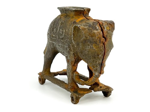 Original Vtg Antique Cast Iron ELEPHANT BANK on Wheels Toy 4" Parts / ASIS - Picture 4 of 24