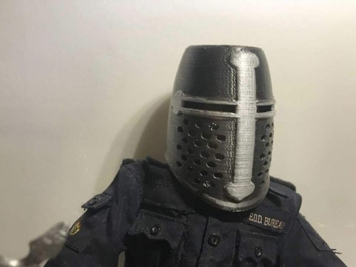 Casco de Caballero Templario Escala 1/6 (hierro quemado y cruz de plata pintada) - Imagen 9 de 11