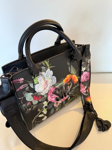 Neu mit Etikett Steve Madden BCAYLEY Umhängetasche schwarz Umhängetasche mit 2 Riemen Anhänger - Bild 3 von 7