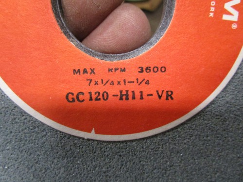 NOS Carborundum GC120-H11-VR 7" X 1/4" X 1-1/4" Green Carbide Grinding Wheel - Picture 4 of 4