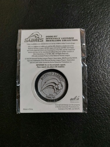 2006/07 Buffalo Sabres Paul Gaustad Medallion - Picture 2 of 2