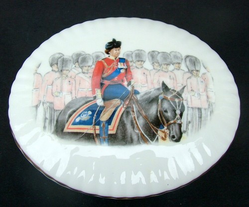 Aynsley Raised Mint or Bon Bon Bowl HM Queen Elizabeth II 60th Birthday - in VGC - Picture 4 of 9