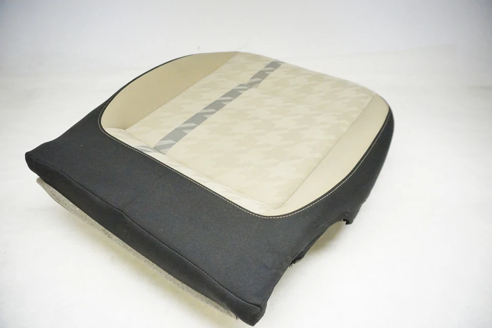 2018 Volkswagen Beetle чехол на подушку основания пассажирского сиденья 5C5881406BA - Изображение 3 из 4