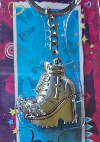 Set of 2 NEW Bratz Sparkly Charms Fashion Shoe/Boot Keychain Key Ring Lot - Picture 4 of 4