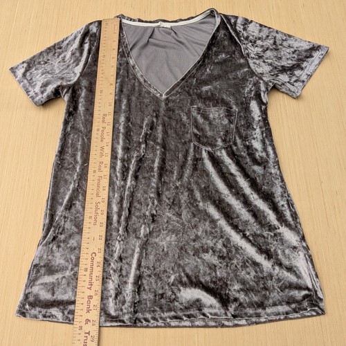 Camiseta POL Terciopelo Metálico Beige Brillante Suave Cuello en V Manga Corta Para Mujer Mediana? - Imagen 3 de 6