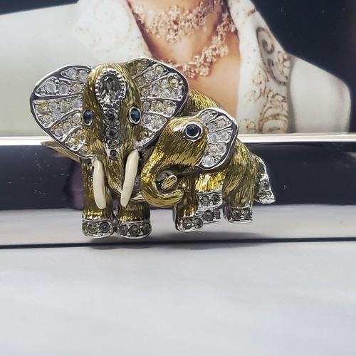 St John Silver Picture Frame with Swarovski Encrusted Mughal Enamel Elephant - Picture 2 of 10