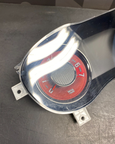 Dodge Challenger Hellcat 2016 OEM cuadro de instrumentos cuadro de instrumentos cuadro rojo - Imagen 2 de 9