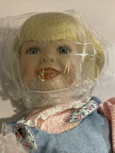 Ashton Drake "Kirsten" The Together Forever Collection 16" Doll COA - Picture 9 of 12