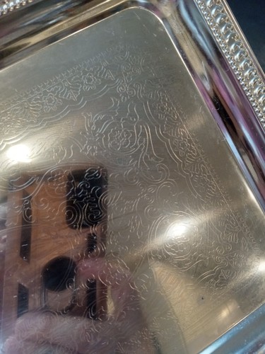 Bandeja para servir de metal Southern Hospitality 11x7,6" tono plateado (tal cual) - Imagen 5 de 8