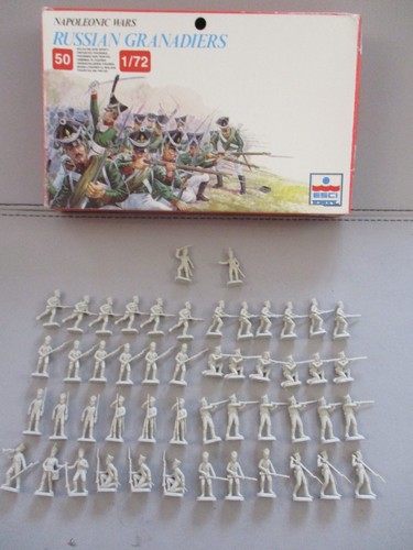 Figurines 1/72 Grenadiers Russes 1804-1808 – RED BOX 72130 – Lot Comme Neuf