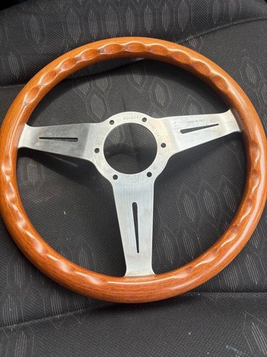 NARDI Wood Steering Wheel 33cm - Picture 2 of 5