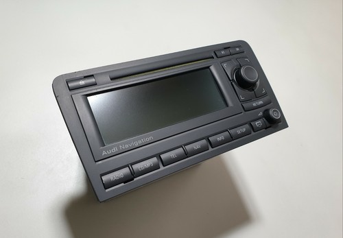 AUDI A3 2003-08 AUTORADIO NAVIGATORE GPS LETTORE CD 8P0035192N ORIGINALE  - Foto 1 di 8