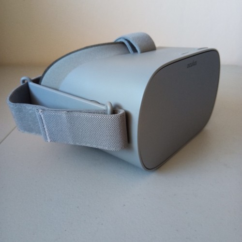 Oculus Go 32GB Standalone Virtual Reality Headset MINT Condition Read Descrip - Picture 8 of 10