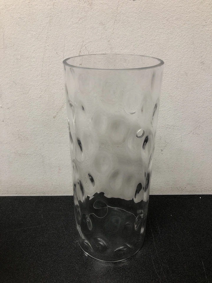 Luz de vaidade Z-Lite 3035-3V-BN Fontaine 3 luzes, 24" níquel escovado - Imagem 3 de 4